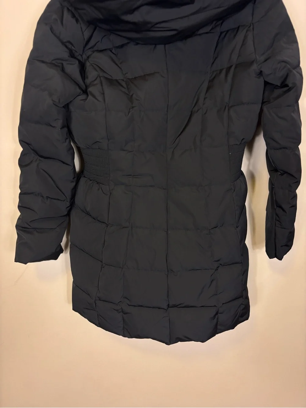 Cole Haan Black Quilted Hooded Puffer Coat with Gold Hardware Women’s Medium